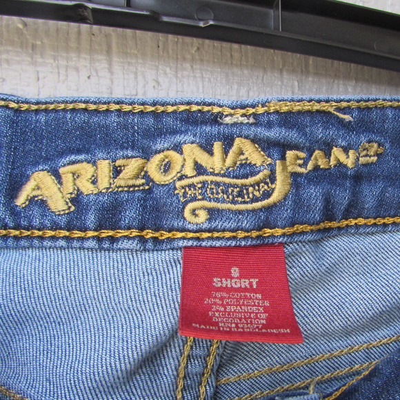 Arizona Blue Jeans! Look Great! - Picture 4 of 6